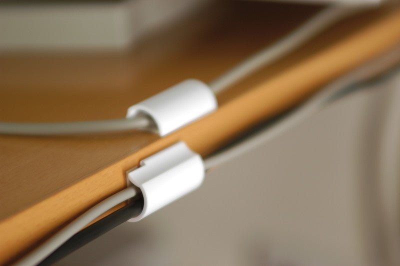 TESA Kabel-Clip – 37 mm, Kunststoff, Weiss, selbstklebend, wiederablösbar, 5er-Pack