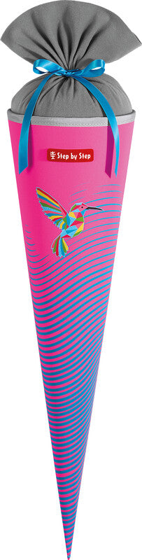 Step by Step Schultüte 70 cm × Ø 18 cm, 5 l – Motiv Kolibri Kaja – Serie SPACE NEON – rPET