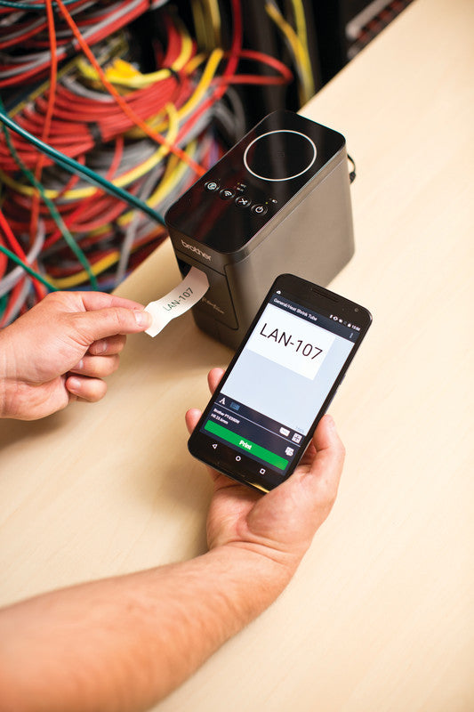 Brother P-touch P750W – Beschriftungsgerät, für TZe-Bänder 3,5–24 mm, USB, WLAN, NFC, Auto-Cutter