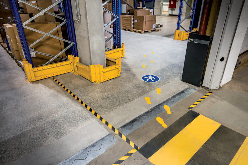 Durable Sicherheitskennzeichen (Bodenmarkierung) Fussgängerweg benutzen – Ø 430 mm, Kunststoff, selbstklebend