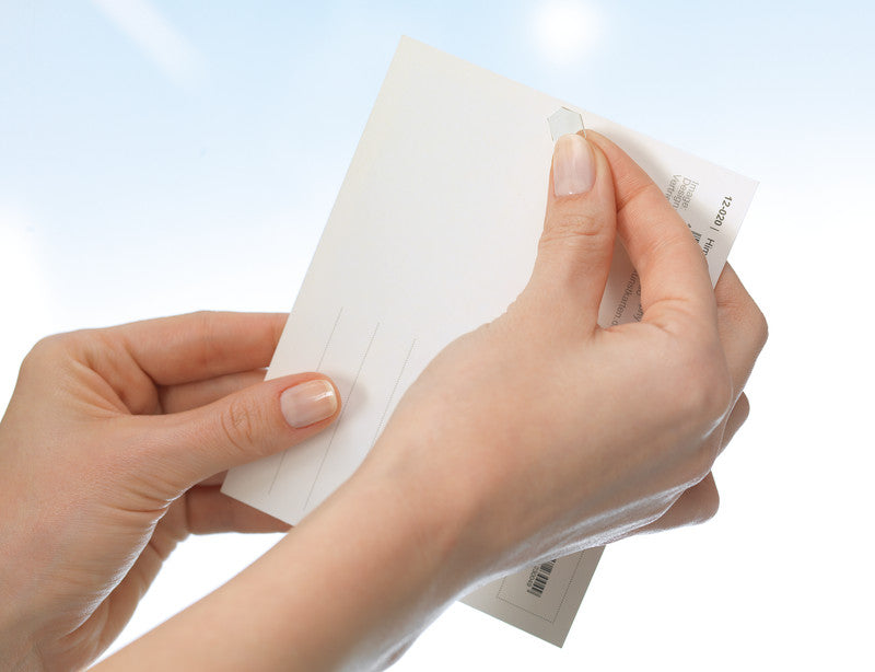 TESA TACK Klebepads – wiederablösbar, transparent, tropffrei, für Papier, leichtgewichtige Gegenstände
