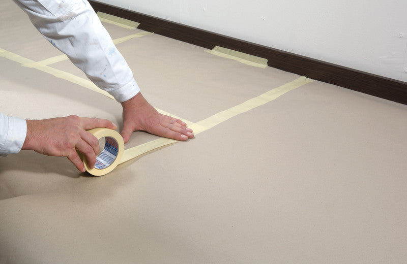 tesa Krepp-Abdeckband – 25 mm × 50 m, beige, für Innenbereich, Papier, rückstandsfrei bis 3 Tagen