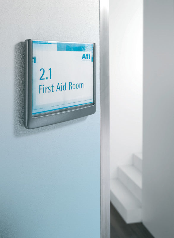 Durable Namensschild – 149×148,5 mm, Kunststoff, Graphit, selbstklebend, 1 Stk.