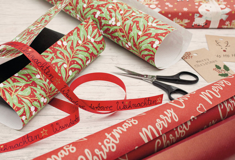 Braun + company Geschenkpapier – Christmas Leaves – 70 g/m2 – 700 × 2000 mm – rot