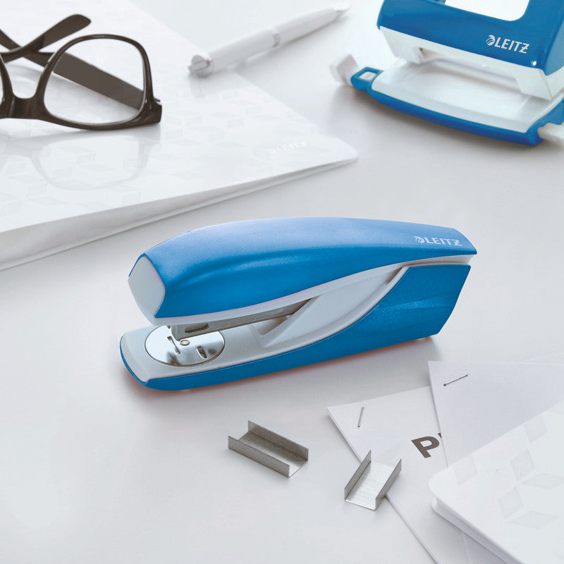 Leitz NeXXt 55021036 Hefter, blau, metallisch