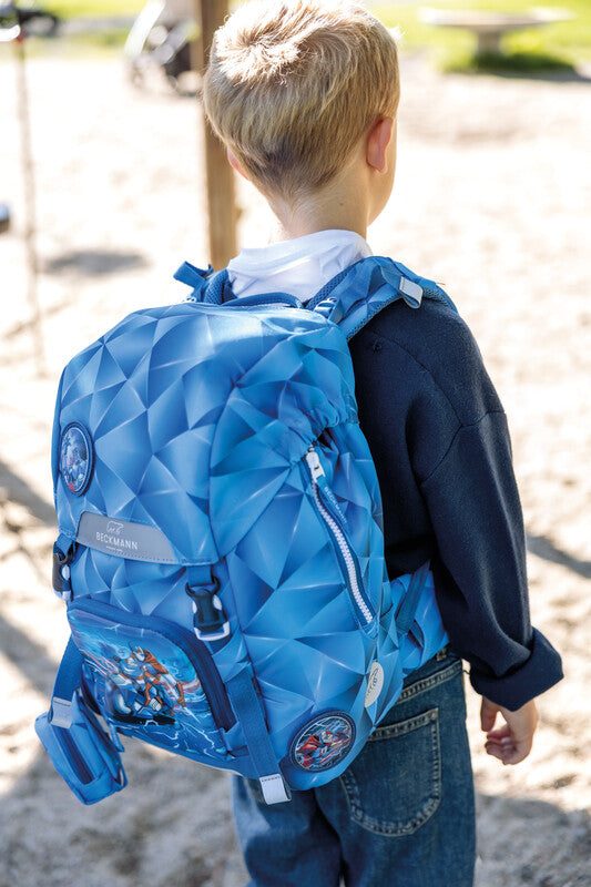 Beckmann Classic Schulrucksack 1st – Blue Lightning – 22 l – aus recycelten PET-Flaschen