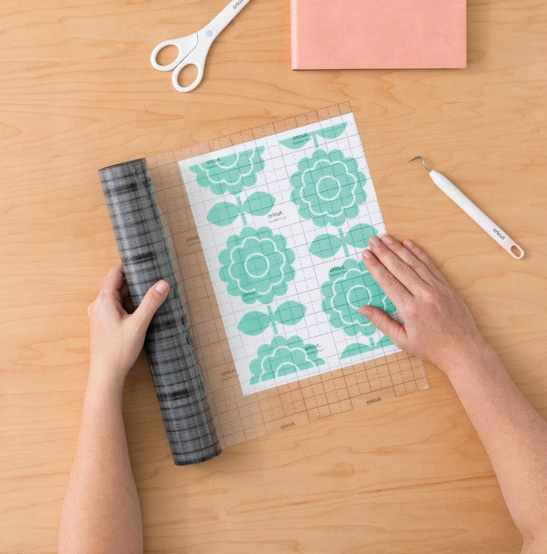 Cricut Transferpapier, selbstklebend – für Cricut Schneideplotter – 33,0 cm × 4,57 m – transparent