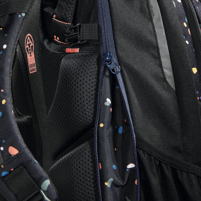 Coocazoo Rucksack Porter – Sprinkled Candy – 30,0 × 44,0 × 23,0 cm – recycelter Bestandteil