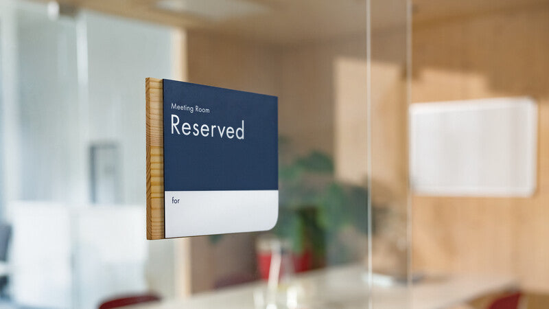 TESA Doppelseitiges Klebeband – 30 mm × 1 m, transparent, Kunststoff, wiederablösbar, wiederverwendbar