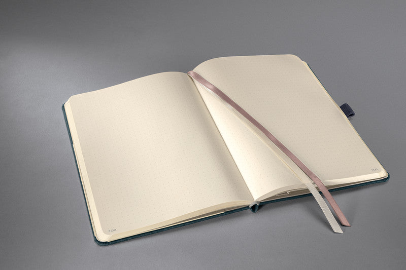 Sigel Notizbuch, 187 × 280 mm, punktkariert, Fadenheftung, 194 Seiten, 80 g/m² – beige