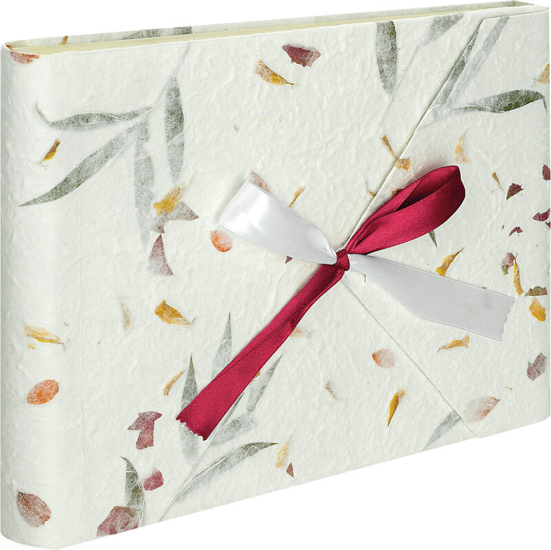 ZEP Gästebuch BUSTA – 60 Seiten – 300 × 240 mm – gebunden, Pergamentpapier, weiss
