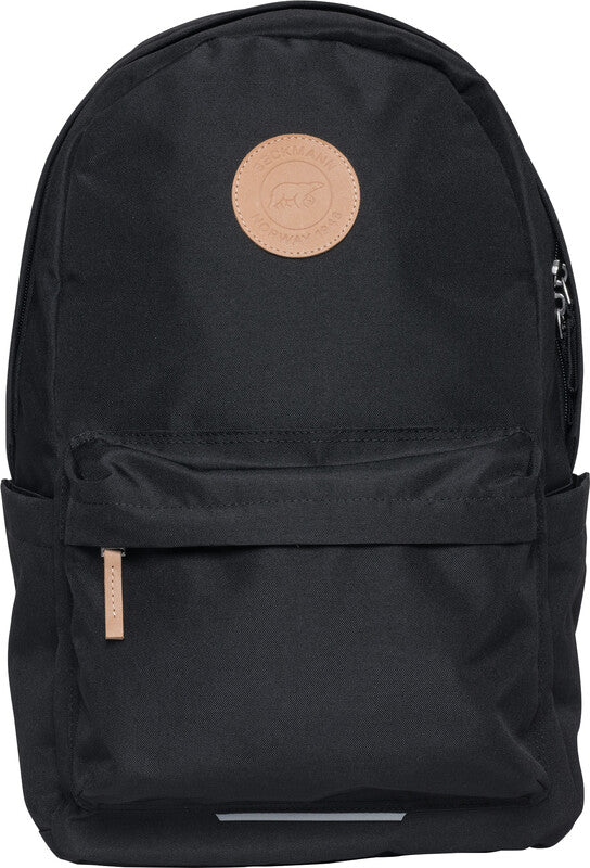 Beckmann Rucksack City – Dusty Black – 30 l – 31,0×47,0×24,0 cm – aus recycelten PET-Flaschen (rPET)