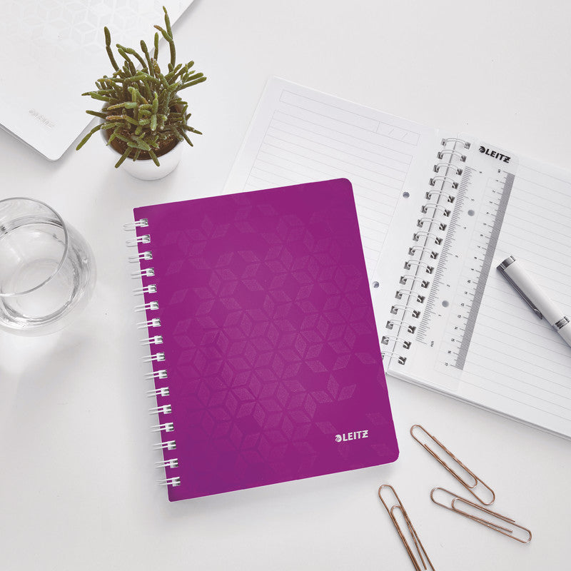 Leitz Collegeblock – A5 – 80 Blatt – 80 g/m² – Doppelspirale, Klarsichttasche, Stiftschlaufe – Violett – FSC