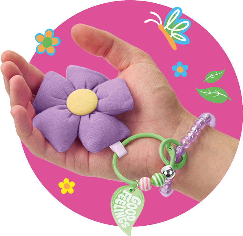 Trendhaus Schlüsselanhänger Blume – abnehmbares Perlenarmband, mit Schlüsselring, sortiert, Länge 14 cm