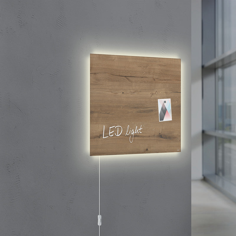 Sigel Whiteboard – 48 × 48 cm, Glas, magnetisch, Wandmontage, inkl. 3 Magnetwürfel, Montagesatz, Leuchtmittel