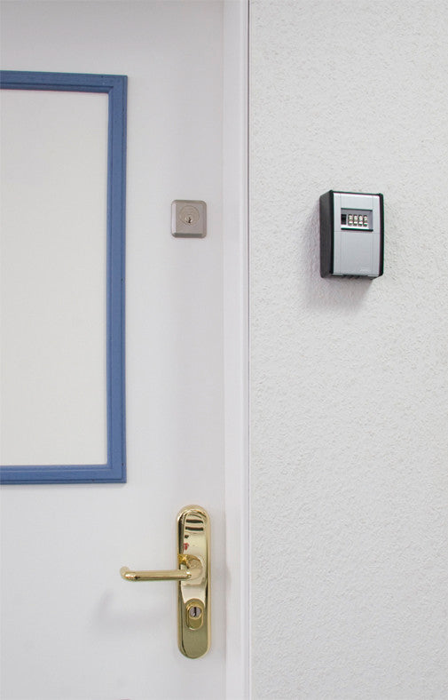 ABUS Schlüsseldepot Key Garage 787, 4-stelliges Zahlenschloss, Metall, Weiss/Schwarz – B 80 × H 120 × T 45 mm